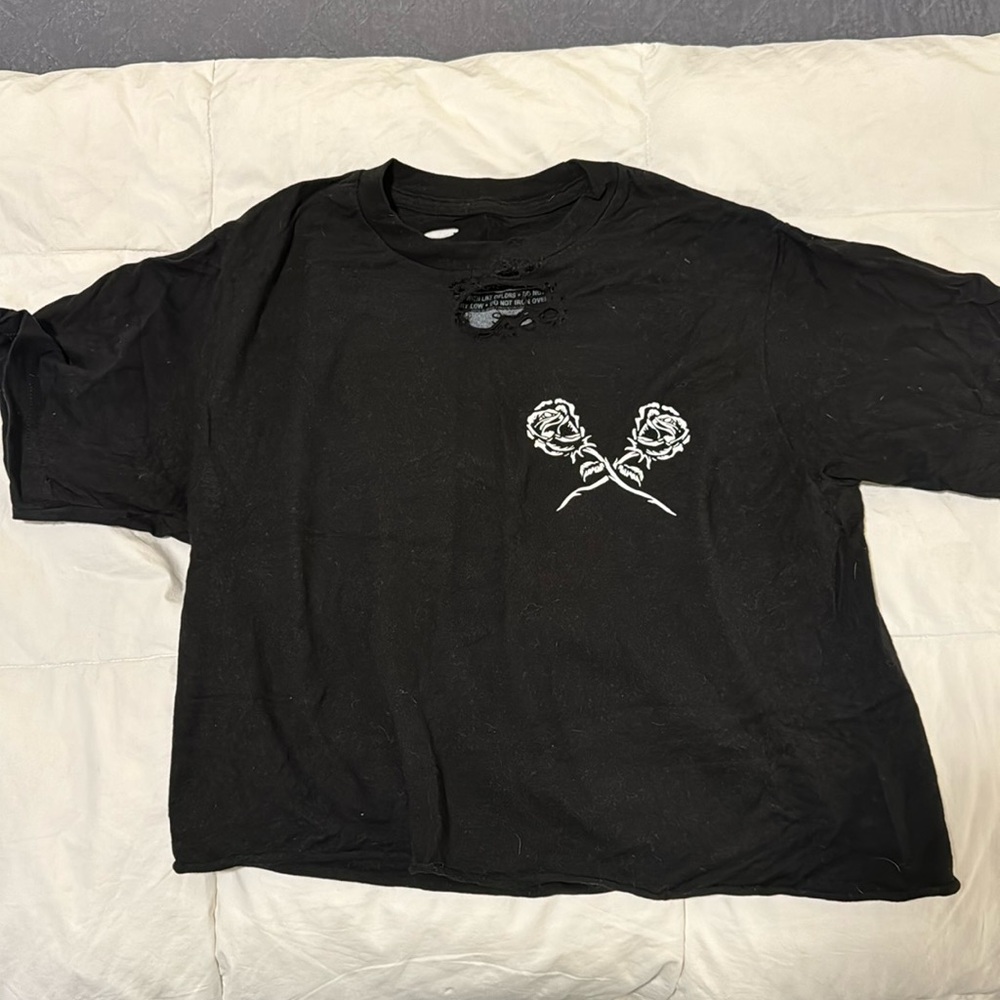 NWOT distressed t shirt